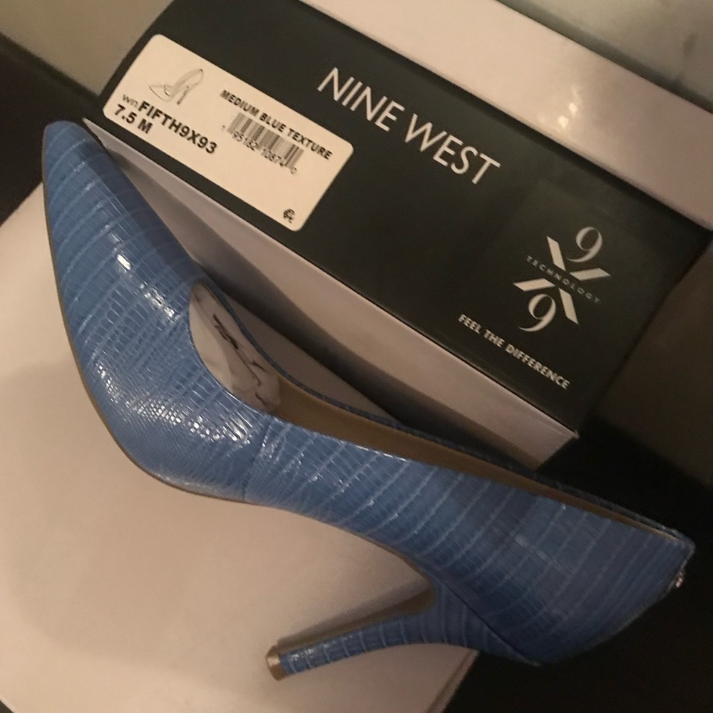 Fifth 9x93 Pointy Toe Pumps